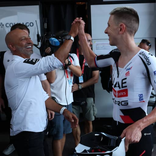 Tour-winnaar Pogacar imponeert en slaat direct toe in Vuelta met zege in tijdrit