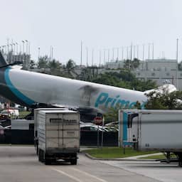 Vrachtvliegtuig schiet landingsbaan voorbij op luchthaven Miami
