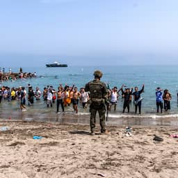 Boos Spanje wil Europees spoedoverleg na 'egoïstische reacties' op migrantencrisis
