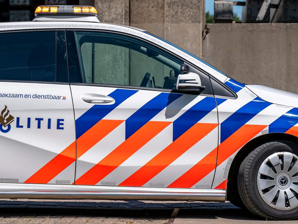 Vrouw lichtgewond na aanval met brandend voorwerp op woning Wieringerwerf