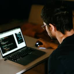 Online radicalisering neemt toe, maar kans op aanslag in Nederland is even groot
