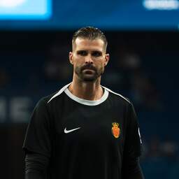 Mallorca-keeper loopt ernstig hoofdletsel op na opmerkelijk incident in eetzaal