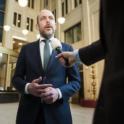 Asielminister in smeekbrief aan gemeenten: 'Situatie is kritiek'