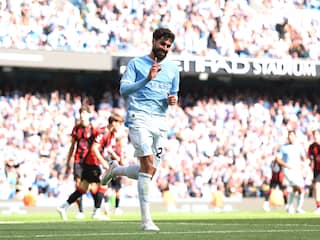 Manchester City opent met zege in extra tijd, dramatische middag voor Bizot