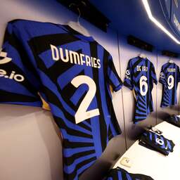 Live Champions League | Denzel Dumfries treft Frenkie de Jong bij Inter-Barça