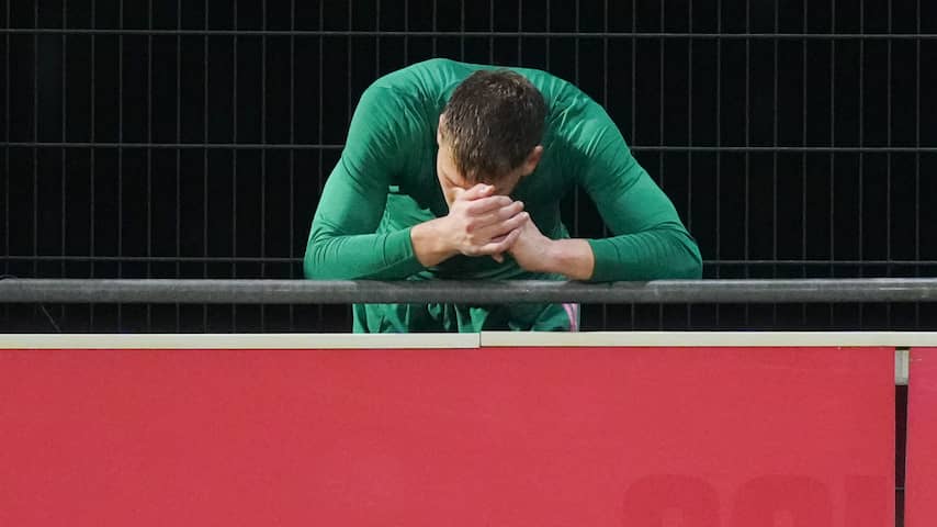 Dramatische avond Jong Ajax-keeper Heerkens: veldspeler eindigt op doel
