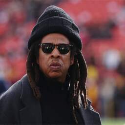 Jay-Z vraagt rechter om zaak rond verkrachting van 13-jarige te seponeren