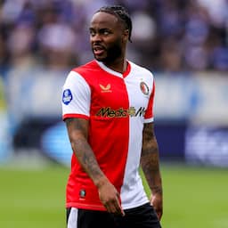 Feyenoord-aanvaller Sterling opgepakt voor rijden onder invloed na auto-ongeluk