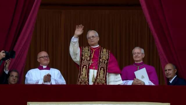 Lees hier terug hoe de nieuwe paus Leo XIV zich voorstelde aan de
