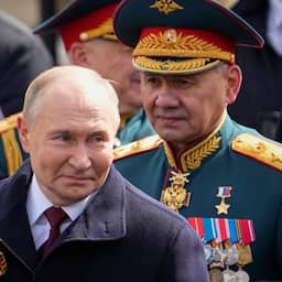 Poetin vervangt trouwe Shoigu na twaalf jaar als Russische defensieminister