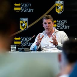 NU+ | Vitesse-eigenaar ziet club als buitenkans: 'Zitten op laagst mogelijke punt'