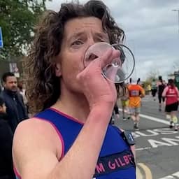 Video | Brit proeft 25 glaasjes wijn tijdens marathon van Londen