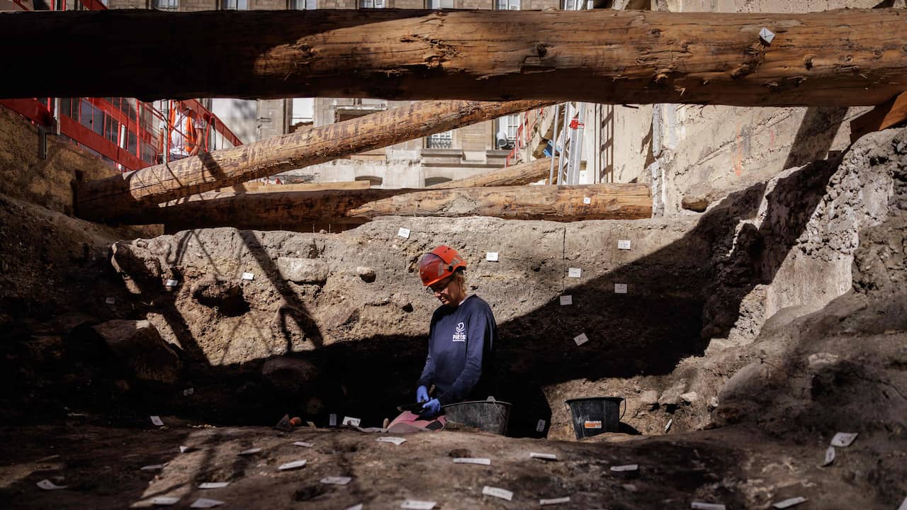 Foto bij Vestingmuur uit Romeinse tijd ontdekt in het centrum van Parijs