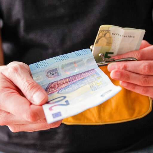 Illustratie bij: Kabinet moet opnieuw geld zoeken om op het recht op bijstand te wijzen