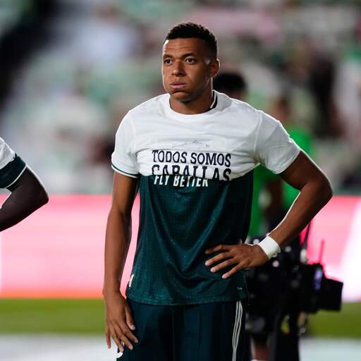 Illustratie bij: Mbappé verklaart 'halve' deelname aan steunactie Ceuta: 'Dacht aan migranten'