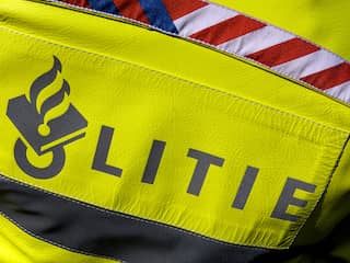 Burgemeester van Drimmelen krijgt stoeptegel door zijn raam gegooid