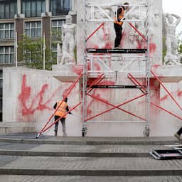 Nationaal Monument op de Dam beklad met rode verf op Dodenherdenking
