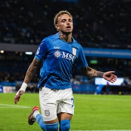 Noa Lang haalt gram na goal voor Napoli: 'Deze trainer praat tenminste met me'