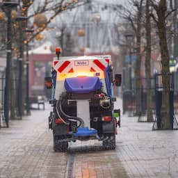 Code geel door gladheid in Groningen en Drenthe: plaatselijk centimeter sneeuw