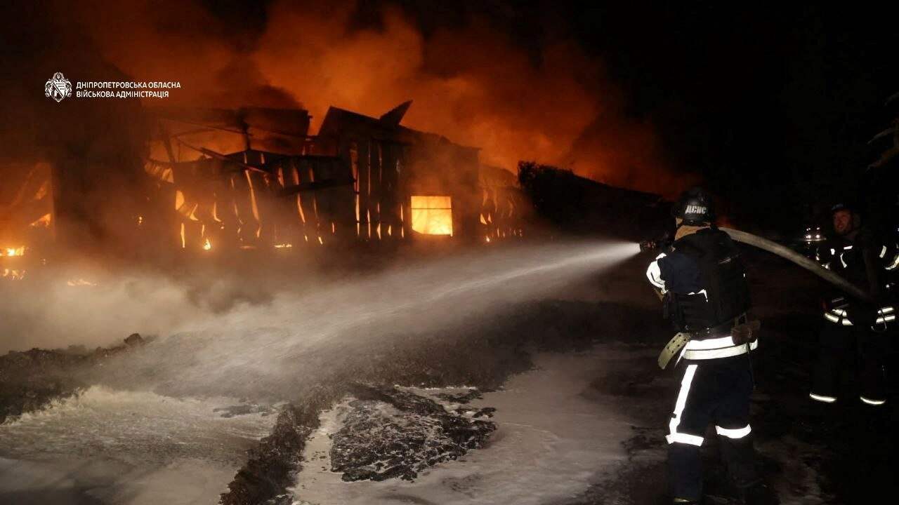 Foto bij Rusland en Oekraïne vallen elkaars raffinaderijen aan ondanks zorgen Trump