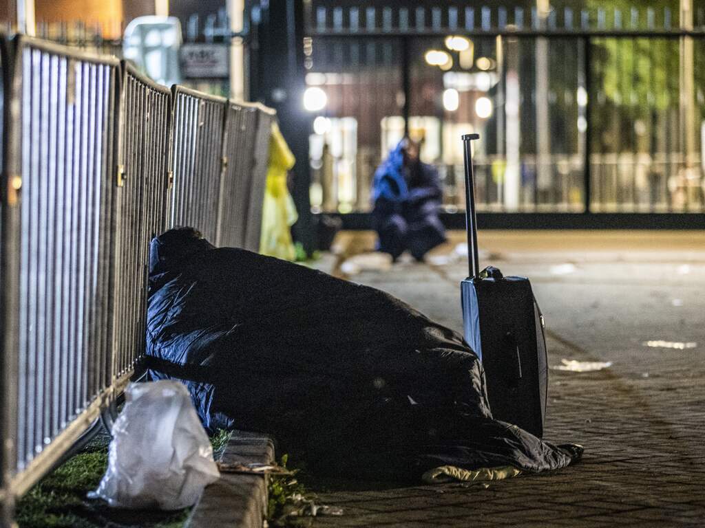 Kerken denken komende maanden tot 10.000 statushouders aan huis te helpen