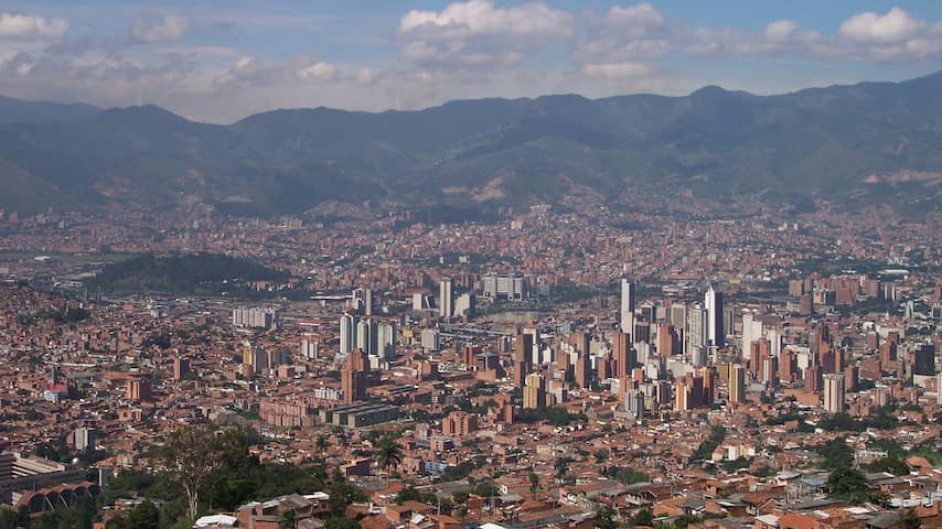 'Amsterdamse crimineel Mitchell Jansen geliquideerd in Colombia ...