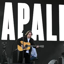 Lewis Capaldi kondigt eerste tour in twee jaar aan na terugkeer op Glastonbury