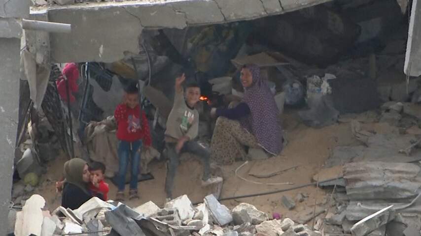 Luchtbeelden tonen hoe Palestijnen tussen puin leven