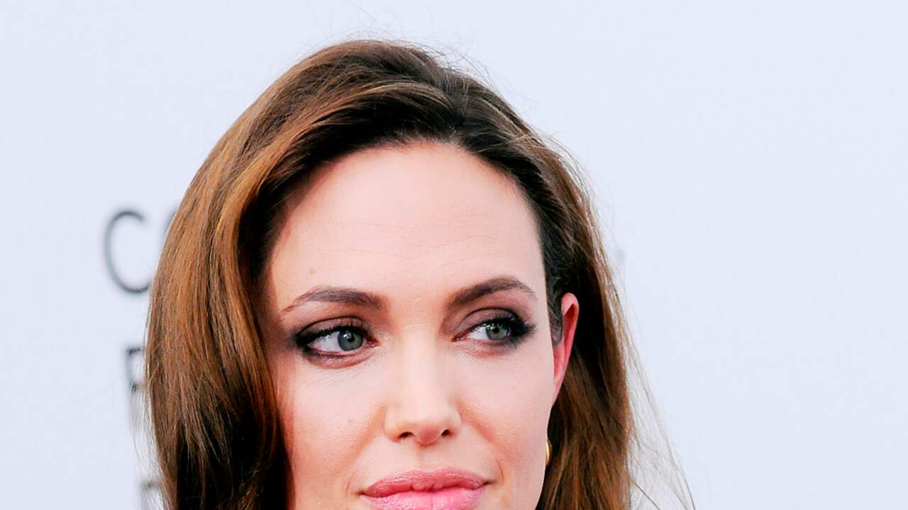 Porno video: bir qizning kozini boglab, yigitlarni chaqirdi, u bilmagan Eng katta eshak porno video