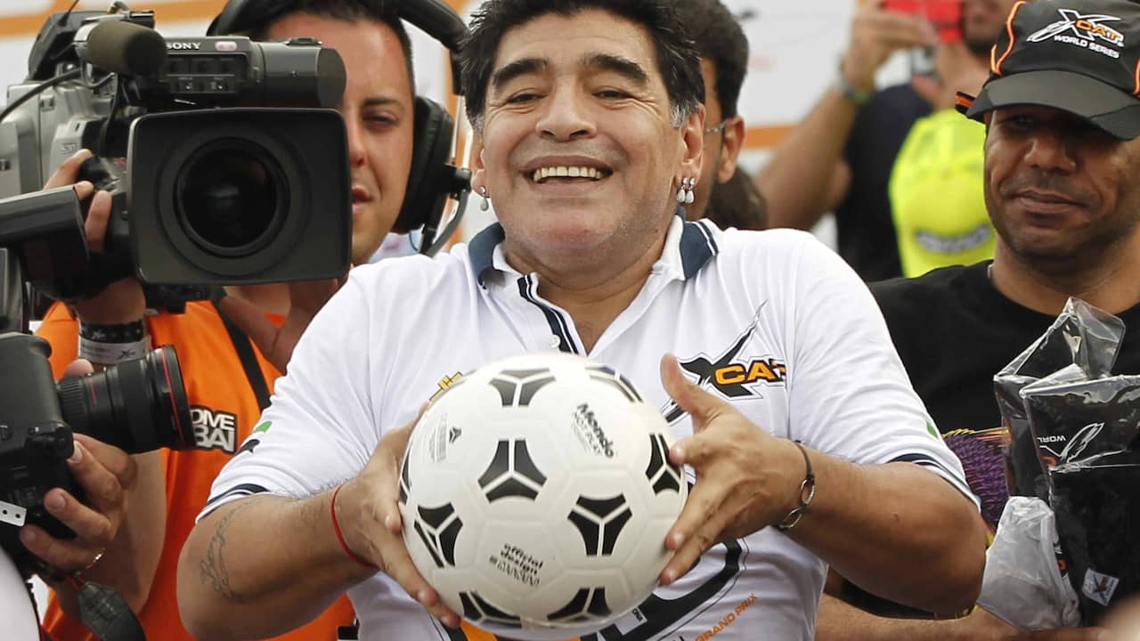 amy-regisseur-werkt-aan-documentaire-over-maradona-media-cultuur-en