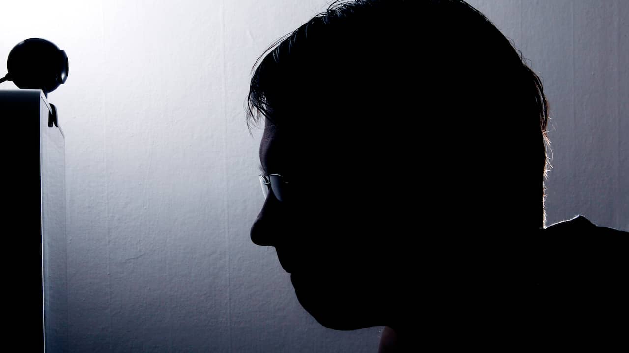 亚马逊在线商店在人工智能训练数据中发现许多虐待儿童的图片经济 亚马逊在线商店在人工智能训练数据中发现许多虐待儿童的图片经济