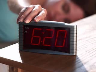 Waarom het verzetten van de klok ons tijdelijk minder productief maakt