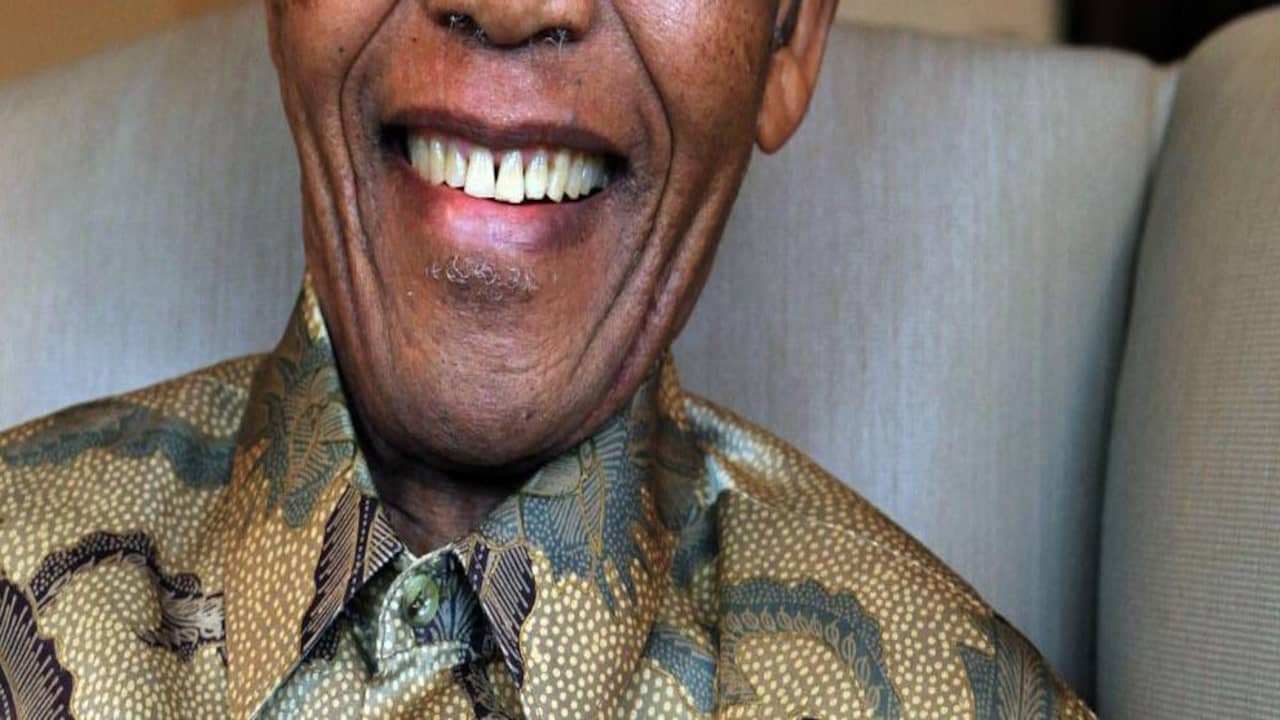Eerbetoon U2 voor Mandela komt hitlijst binnen | Muziek | NU.nl