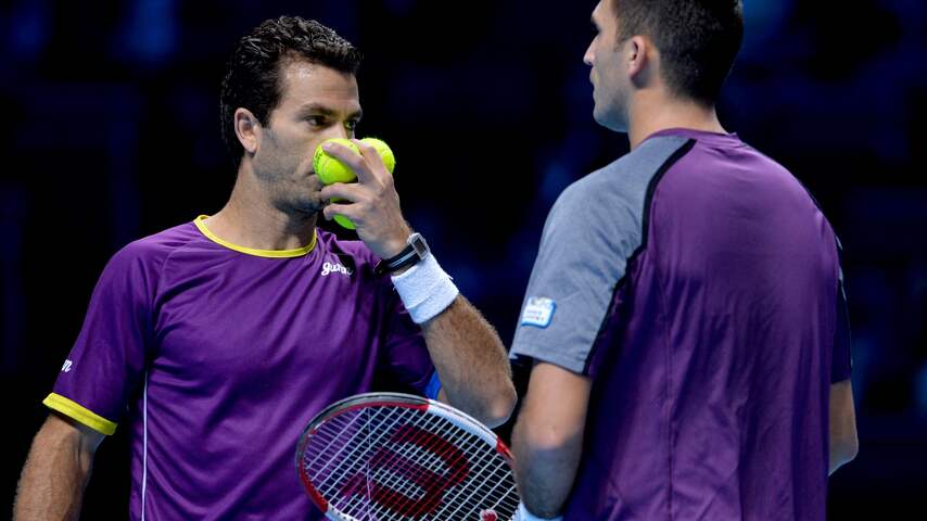 Rojer nipt onderuit in eerste wedstrijd ATP World Tour Finals | Sport ...