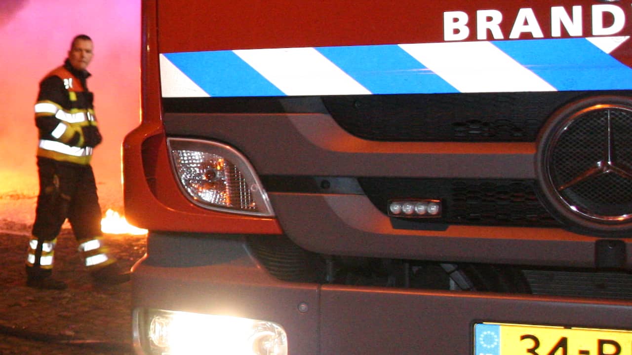 Brandweer rukt uit voor autobrand in Geuzenveld en Oostzanerwerf
