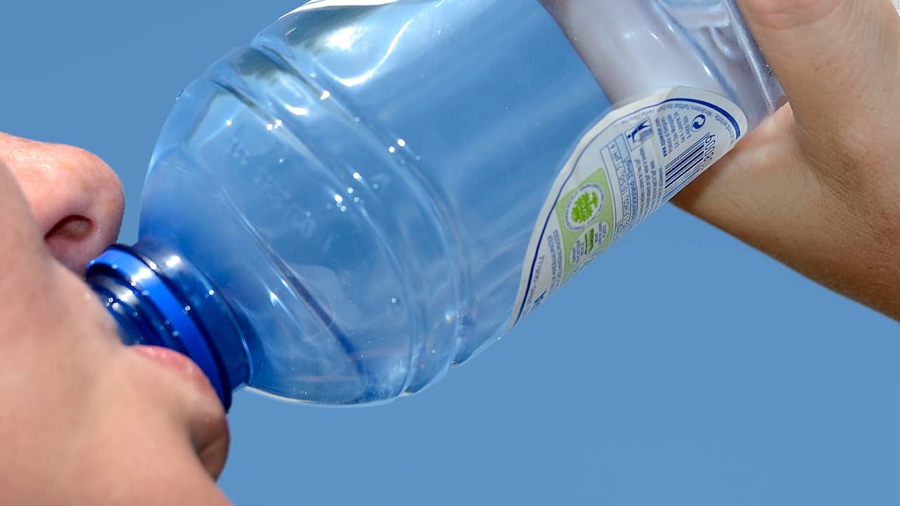 Noaberkast met levensmiddelen geplaatst in Lettele