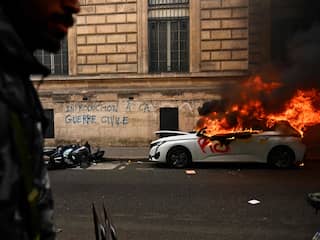 Frankrijk vreest opnieuw 'illegale' protesten, Macron legt schuld bij extreemlinks