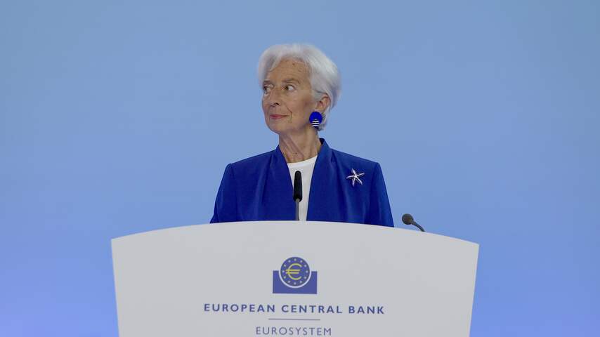 Foto bij ECB verhoogt belangrijkste rente in eurozone naar 2,5 procent