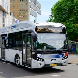 Man die twee keer dezelfde buschauffeur sloeg aangehouden in Rotterdam