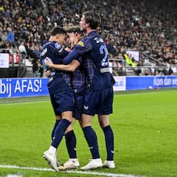 Live Eredivisie | Eerste Eredivisie-goal Lucas Vennegoor of Hesselink bij AZ-Twente