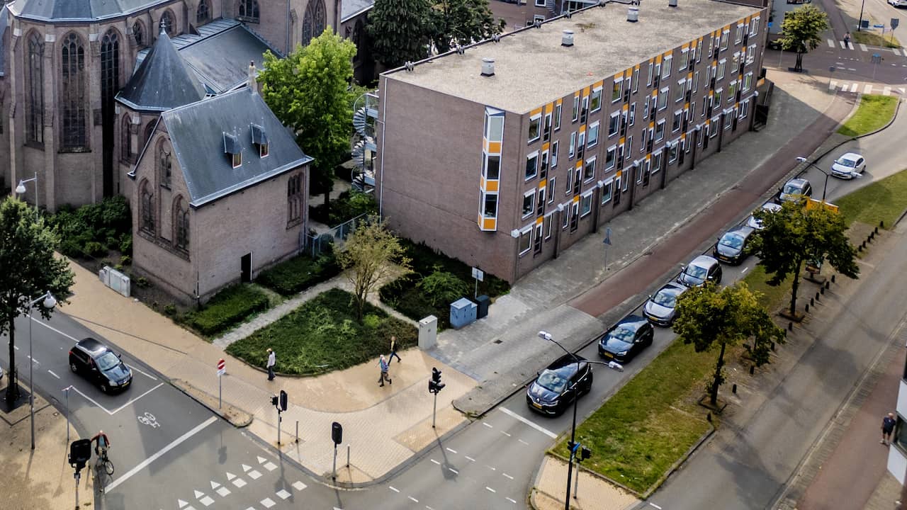 Man uit Apeldoorn opgepakt voor verkrachtingen van dertig jaar geleden