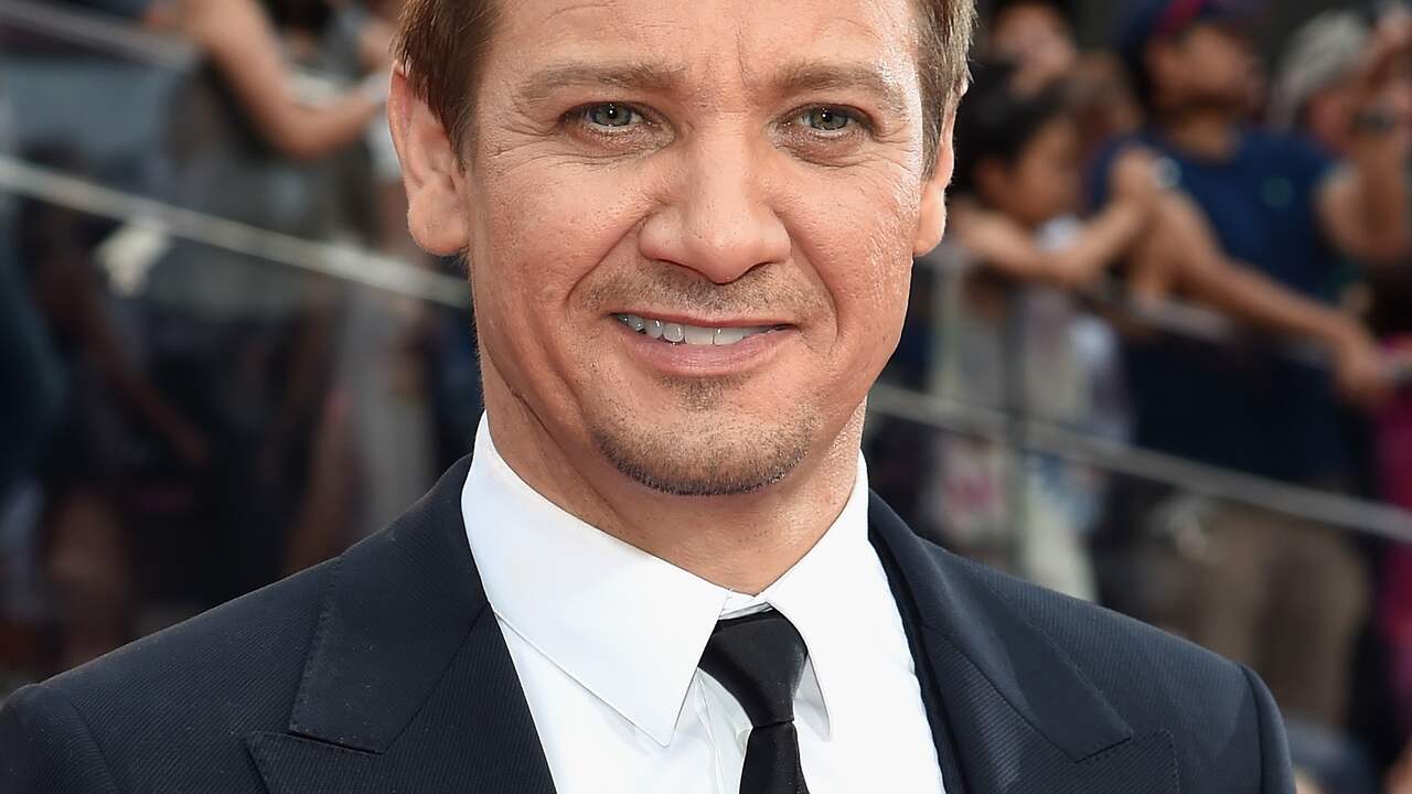 Avengers-acteur Jeremy Renner is officieel gescheiden | Achterklap ..., image size:1280x720