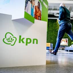 KPN snoept met zijn glasvezelnetwerk steeds meer klanten weg bij concurrenten