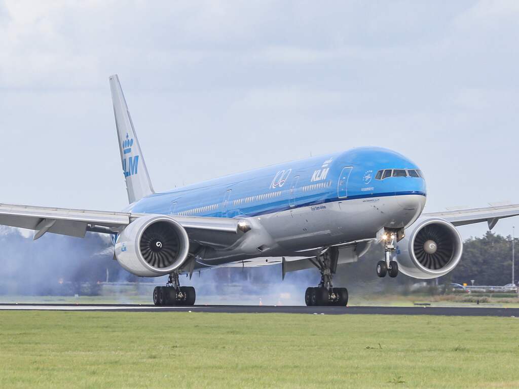 Lichaam aangetroffen in landingsgestel van vliegtuig bij aankomst op Schiphol