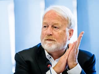 OMT-voorzitter Van Dissel verwacht geen lockdown of avondklok in winter