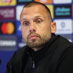 Heitinga vreest niet voor ontslag bij Ajax: 'Weet zeker dat we het op de rit krijgen'