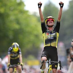 Live Tour | Lees hier terug hoe Marianne Vos de eerste gele trui veroverde