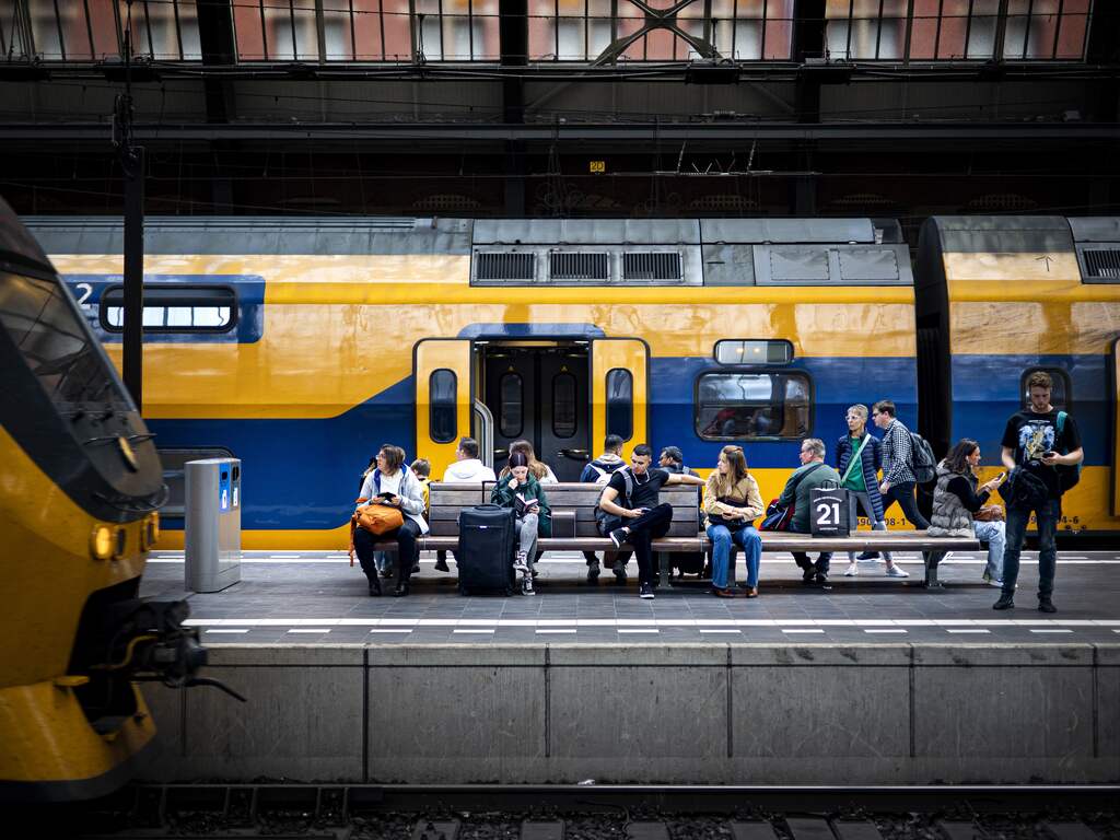 NS laat treinen zaterdag drie minuten niet rijden wegens mishandeling conducteur