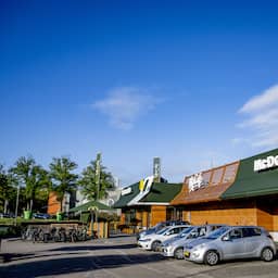 McDonald's Capelle aan den IJssel weer open nadat politie verdachte doodschoot
