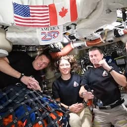 Live maanmissie | Artemis II voltooit historische ronde om de maan